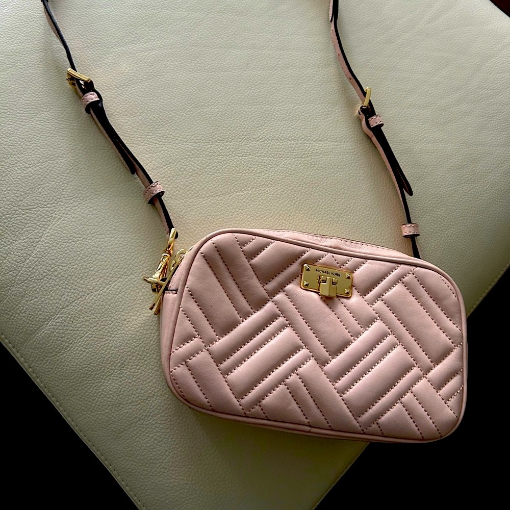 Michael Kors pink quilted crossbody 
Pristine condition